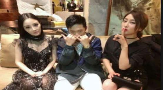 快乐吃瓜娱乐新闻视频在线观看